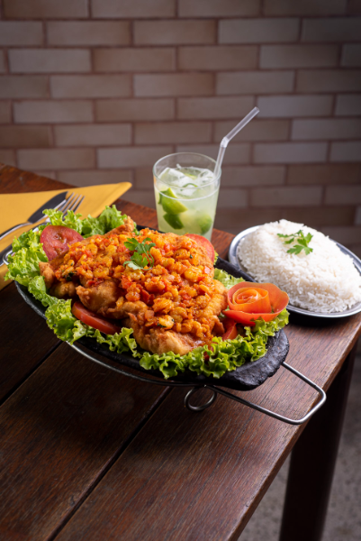 peixe com molho de camarão 2